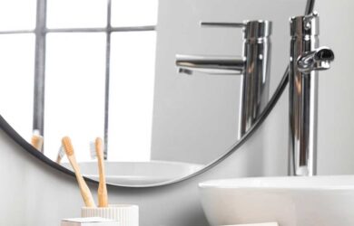 Prevenir con higiene: las bacterias del inodoro se esparcen hasta tu cepillo de dientes